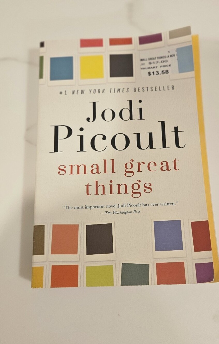 Small Great Things Paperback - Jodi Picoult